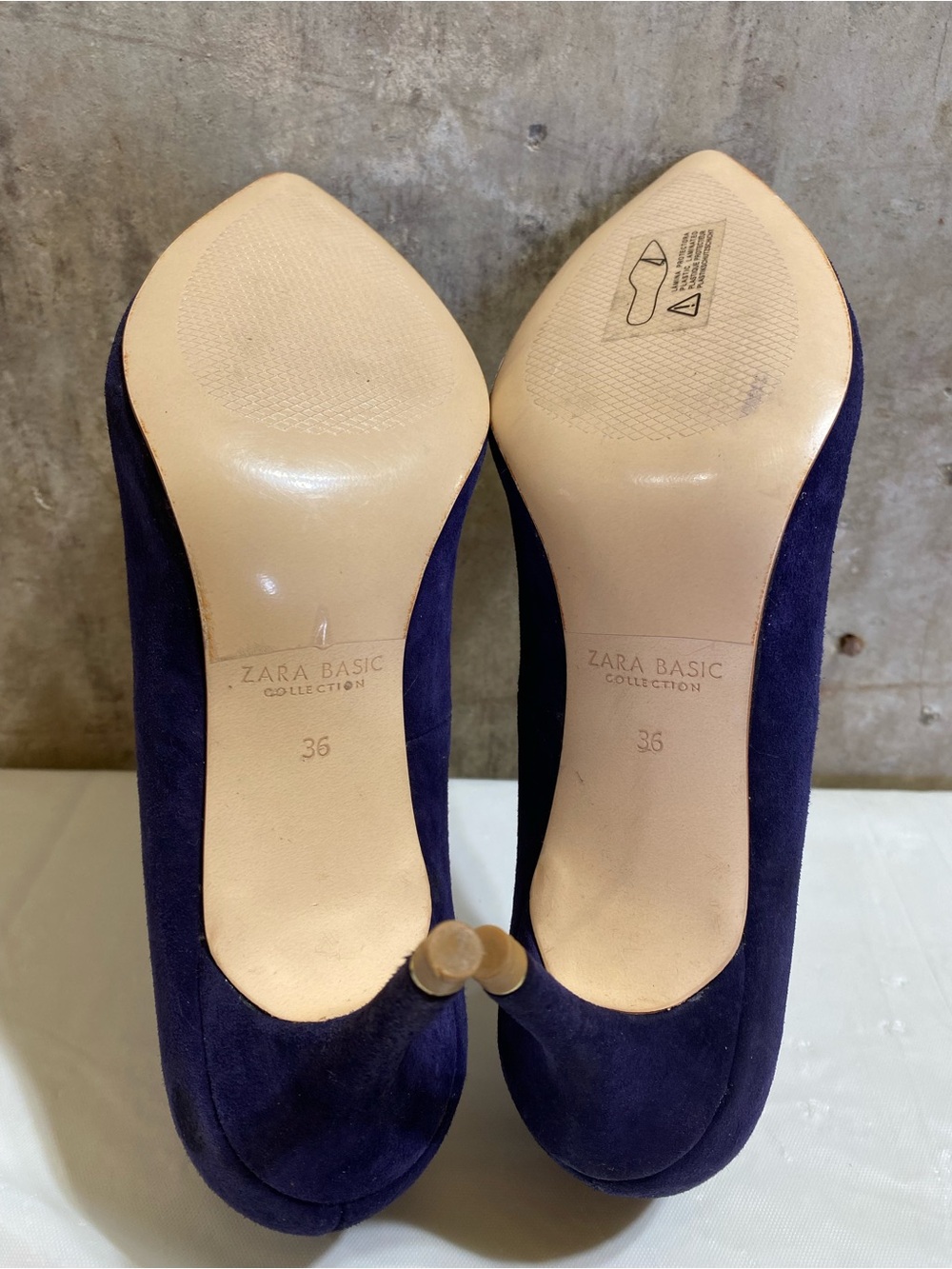 Classic Zara  Pointed-Toe Navy Suede Pumps - Women's Heels - Picture 7 of 7